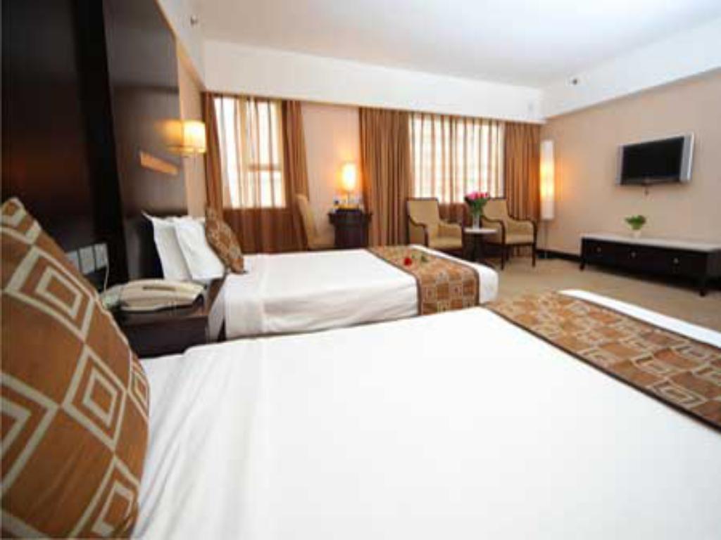 Hotel Beverly Plaza Macau Exterior photo