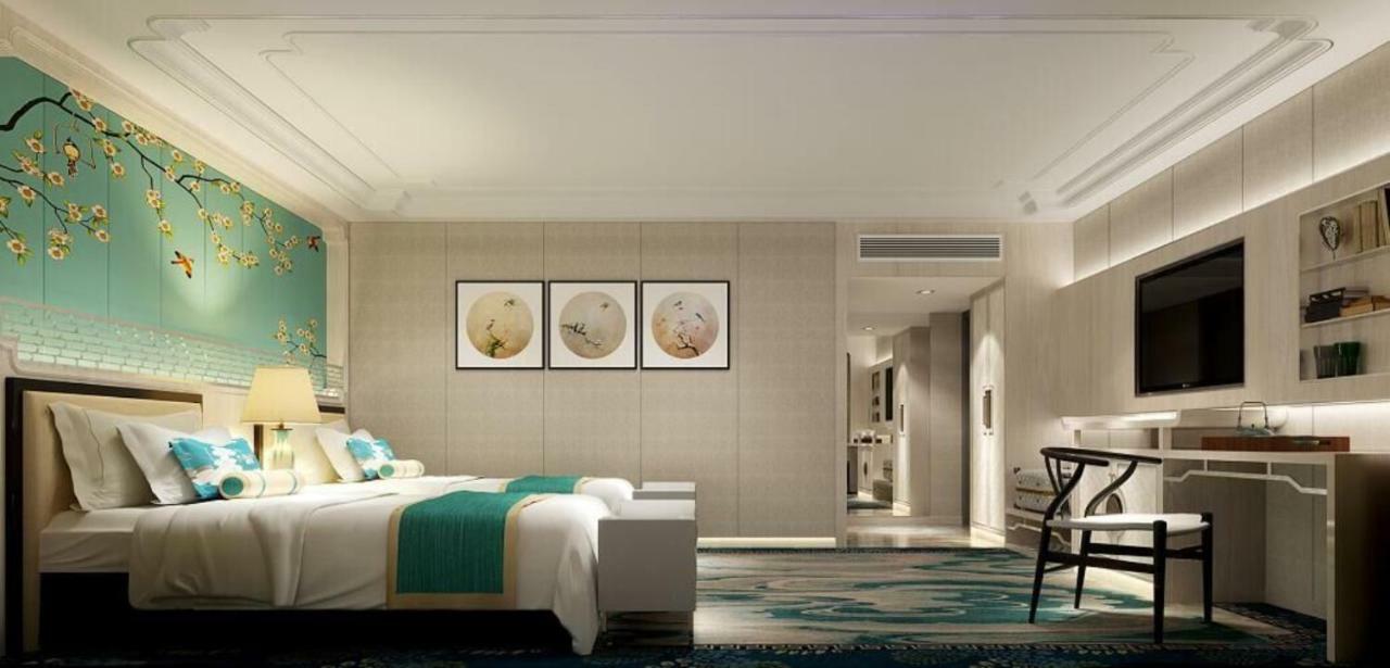 Hotel Beverly Plaza Macau Exterior photo