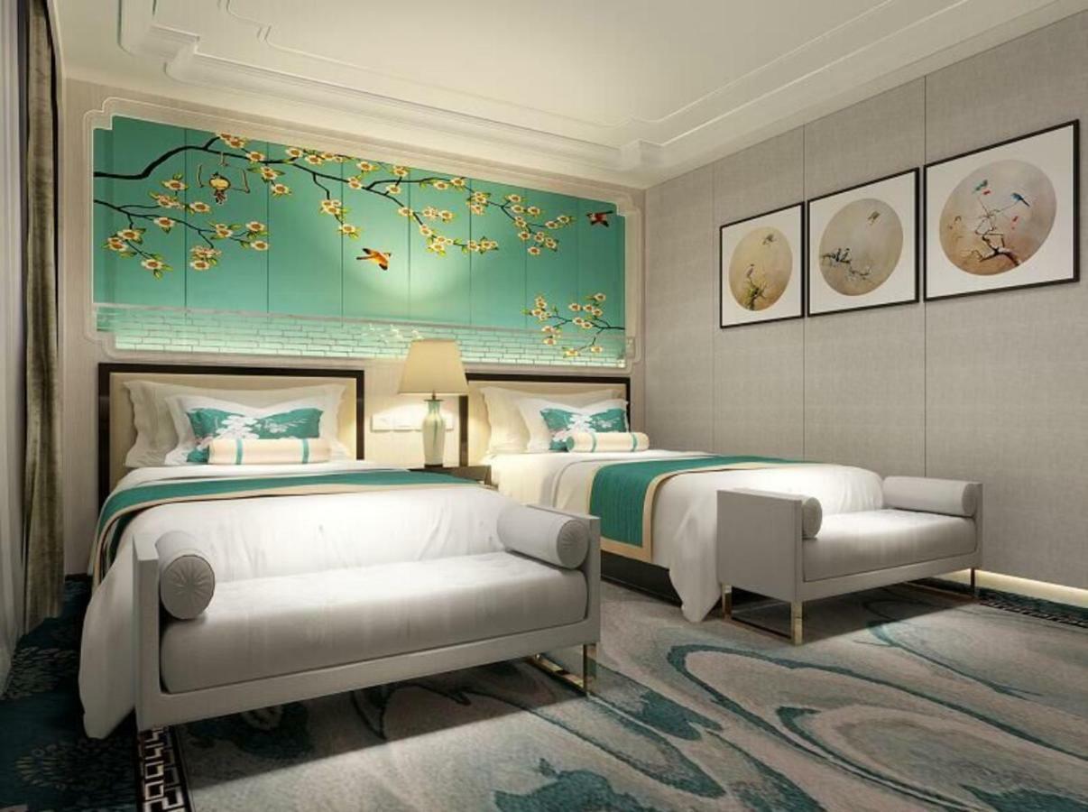 Hotel Beverly Plaza Macau Exterior photo